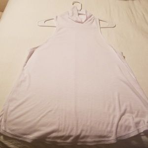 Turtle neck sleeve less top